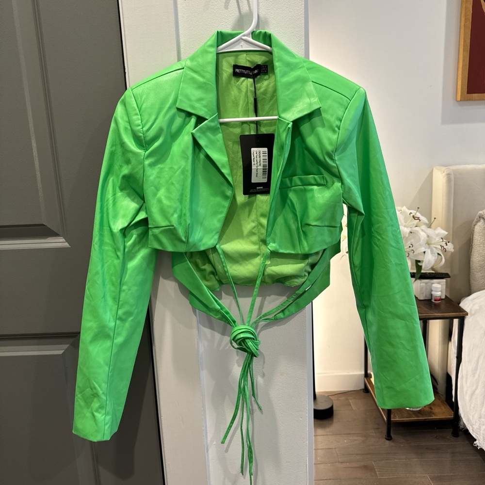 PRETTY LITTLE THING NWT Neon Green Blazer Top